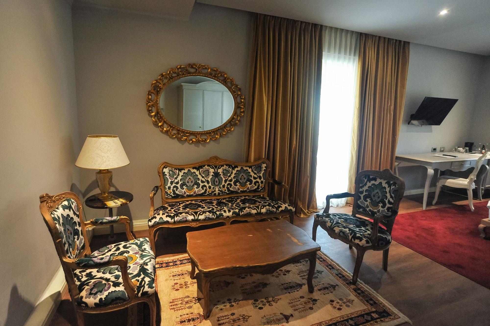 Classic 4* Tirana